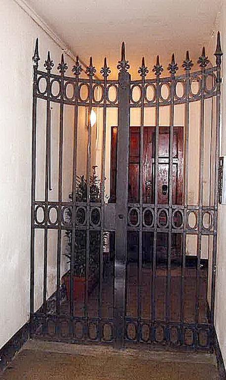 Residenza Le Rondini Hotell Florens Exteriör bild